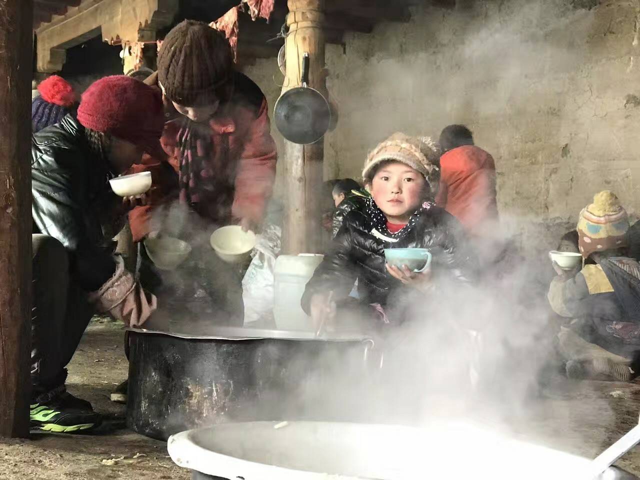 长春泰然智能生物科技有限公司公益回顾丨家国同欢月同圆 温暖满载甘孜州(图10)